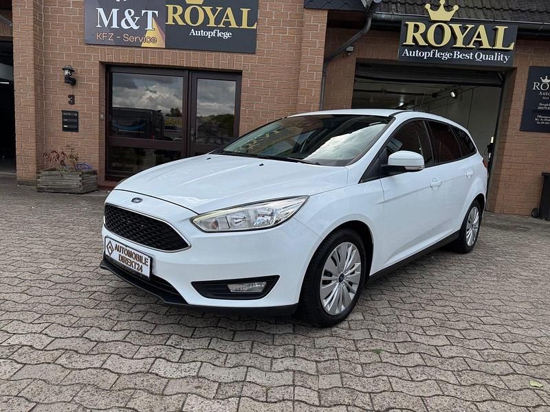 Weiß Gebraucht 2017 Ford Focus Business Edition Kombi | 6.800 € (Guter Preis) - Bild 1/4