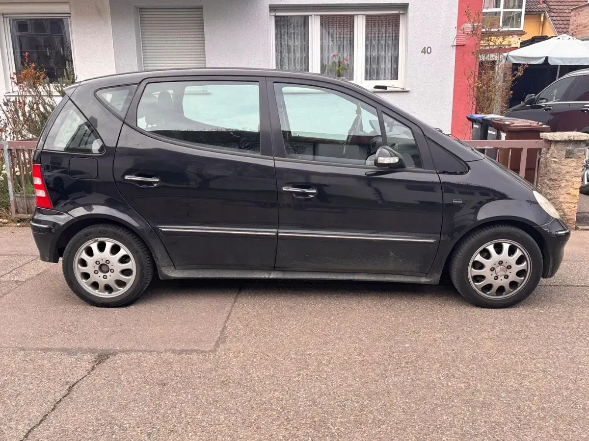 Gebraucht Mercedes A140 Elegance 82 PS (60 kW) 2004 Schwarz Limousine