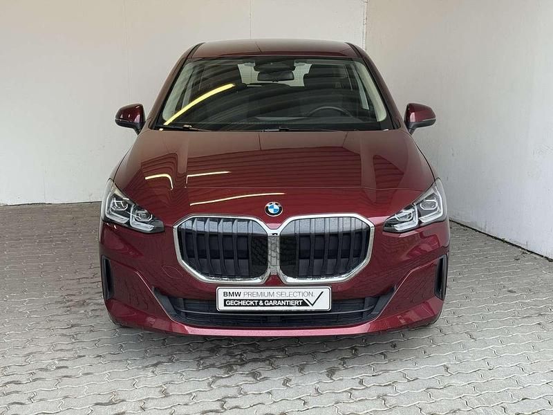 Gebraucht BMW 220 170 PS (125 kW) 2025 Piemont rot met. Kombi