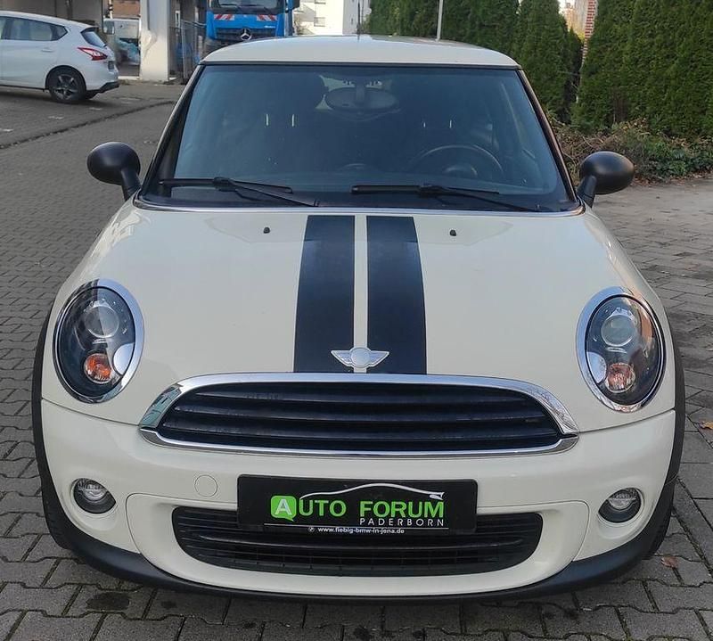 Weiß Gebraucht 2011 Mini ONE Kleinwagen | 2.999 € (Superpreis) - Bild 1/4