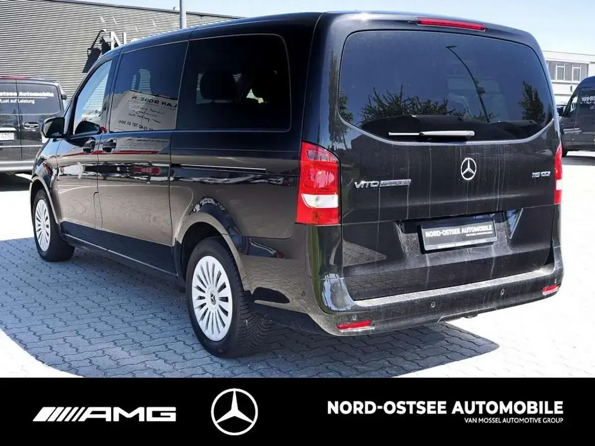 Gebraucht Mercedes Vito 163 PS (119 kW) 2025 Schwarz Van