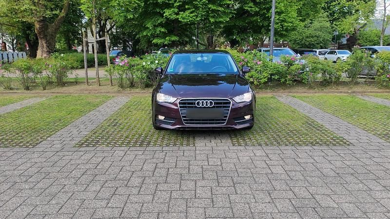 Gebraucht Audi A3 S-Line 122 PS (89 kW) 2013 Rot Limousine
