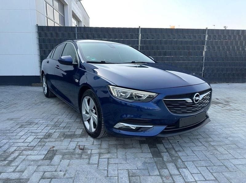 Gebraucht Opel Insignia Dynamic 136 PS (100 kW) 2020 Blau Limousine