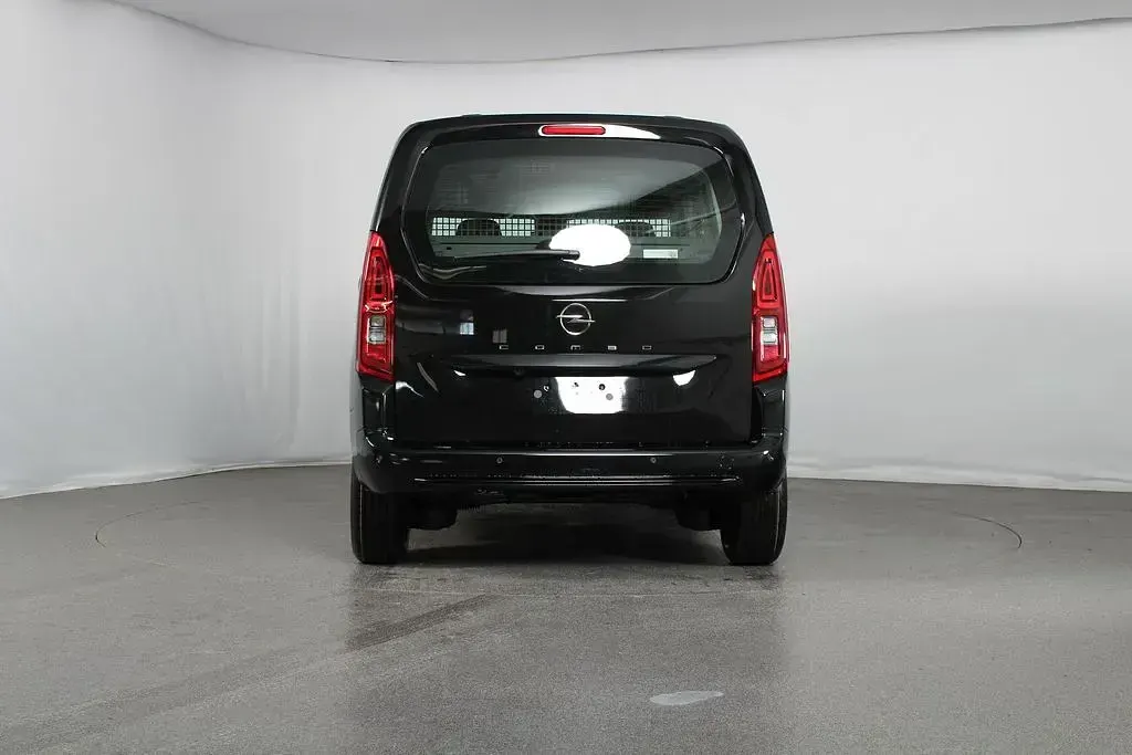 Neu Opel Combo Life Edition 102 PS (75 kW) 2026 Schwarz Van / Kleinbus