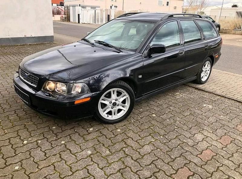 Gebraucht Volvo V40 116 PS (85 kW) 2003 Blau Kombi