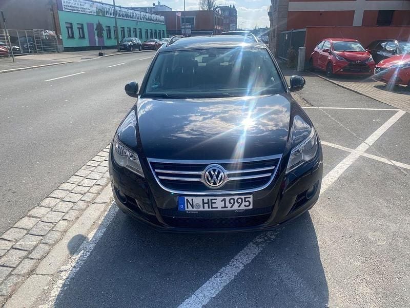 Gebraucht VW Tiguan Freestyle 150 PS (110 kW) 2011 Schwarz SUV