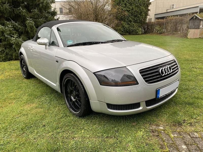 Gebraucht Audi TT Roadster Sport 150 PS (110 kW) 2000 Silber Cabrio