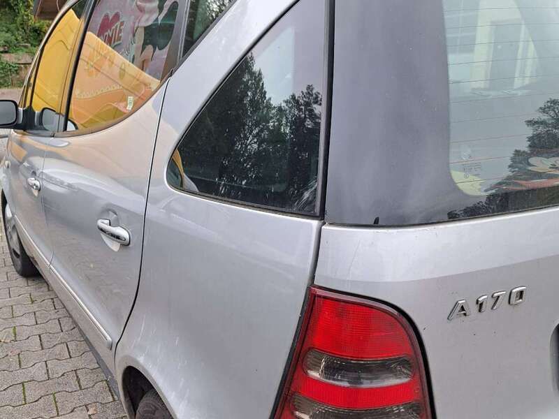 Grau Gebraucht 2001 Mercedes A170 Classic Limousine | 1.799 € (Fairer Preis) - Bild 1/4