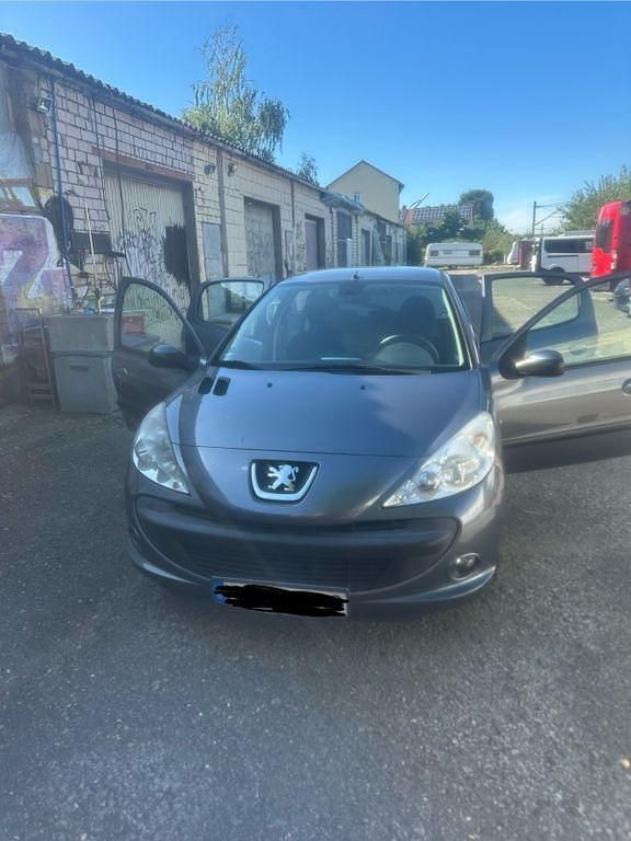 Silber Gebraucht 2009 Peugeot 206+ Kleinwagen | 1.800 € (Fairer Preis) - Bild 1/4