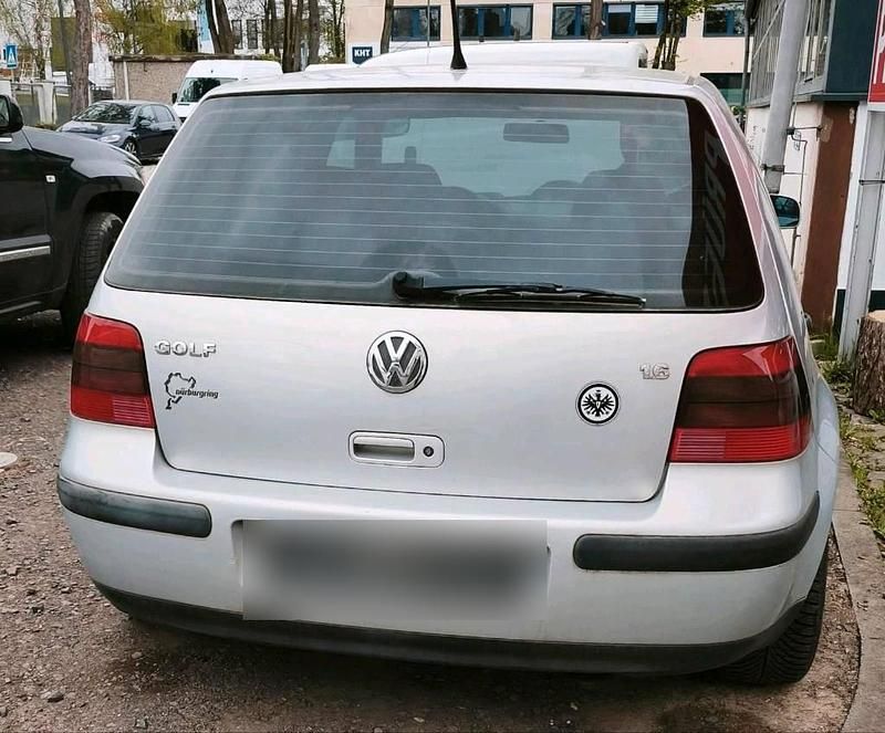 Second-hand VW Golf IV 100 CP (73 kW) 2000 Gri Berlinǎ