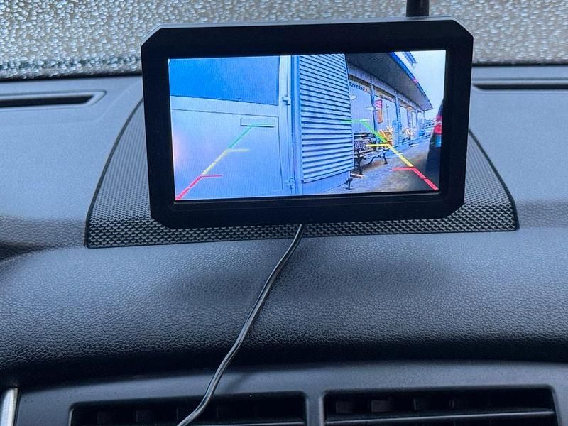 Gebraucht Mercedes B160 95 PS (69 kW) 2011 Silber Van / Kleinbus