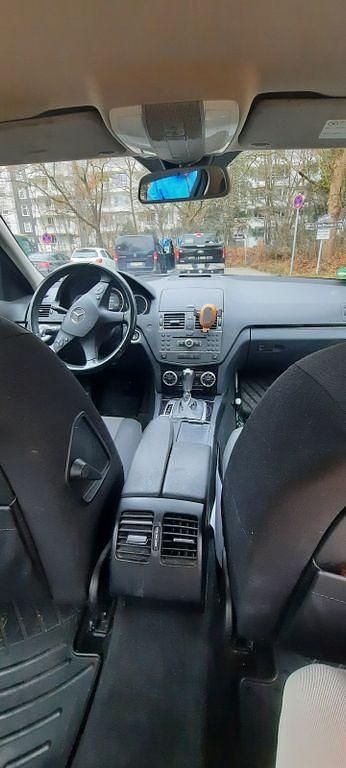 Schwarz Gebraucht 2010 Mercedes C180 Limousine | 5.500 € (Fairer Preis) - Bild 1/4
