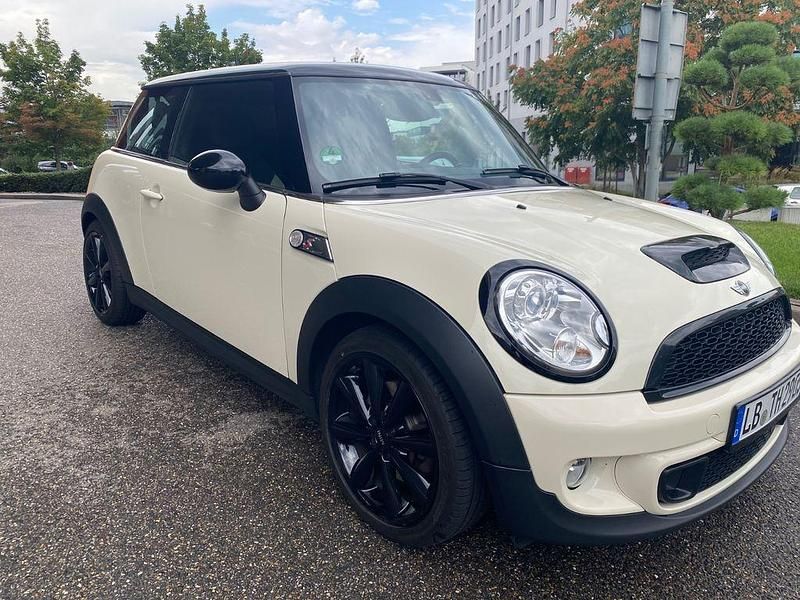 Weiß Gebraucht 2013 Mini Cooper S Kleinwagen | 9.400 € (Fairer Preis) - Bild 1/4