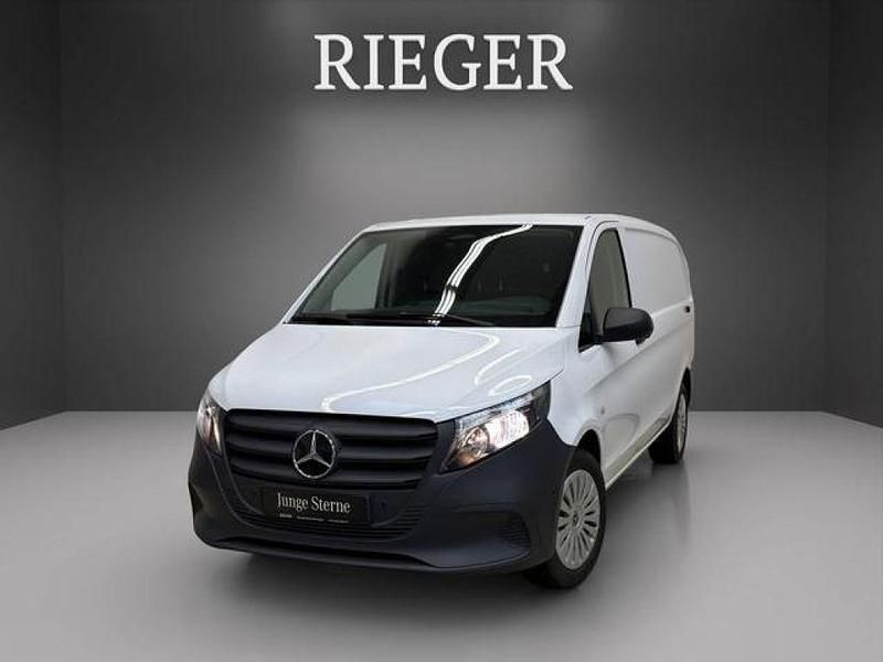 Arktikweiß Gebraucht 2024 Mercedes Vito Van / Kleinbus | 33.080 € (Fairer Preis) - Bild 1/3