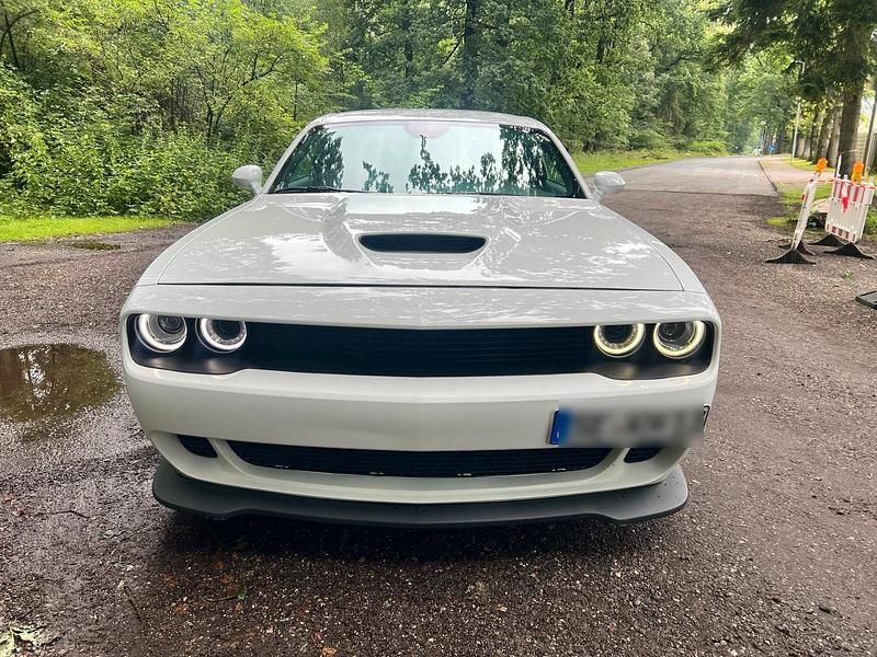 Weiß Gebraucht 2020 Dodge Challenger Coupé | 33.500 € (Guter Preis) - Bild 1/4