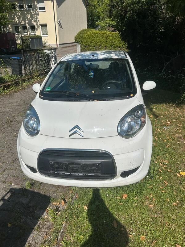 Weiß Gebraucht 2010 Citroën C1 Kleinwagen | 1.200 € (Guter Preis) - Bild 1/4