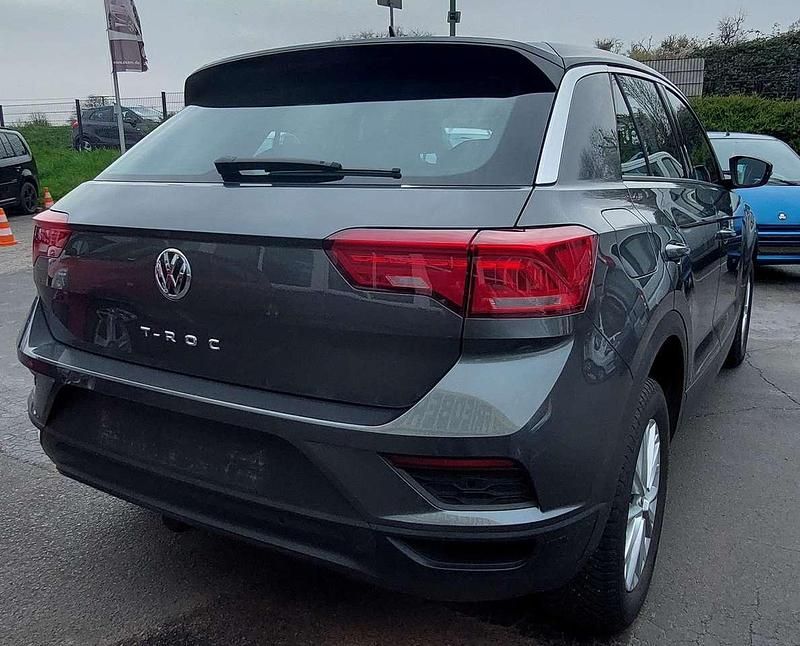 Gebraucht VW T-Roc Trendline 116 PS (85 kW) 2020 Indiumgrau metallic SUV