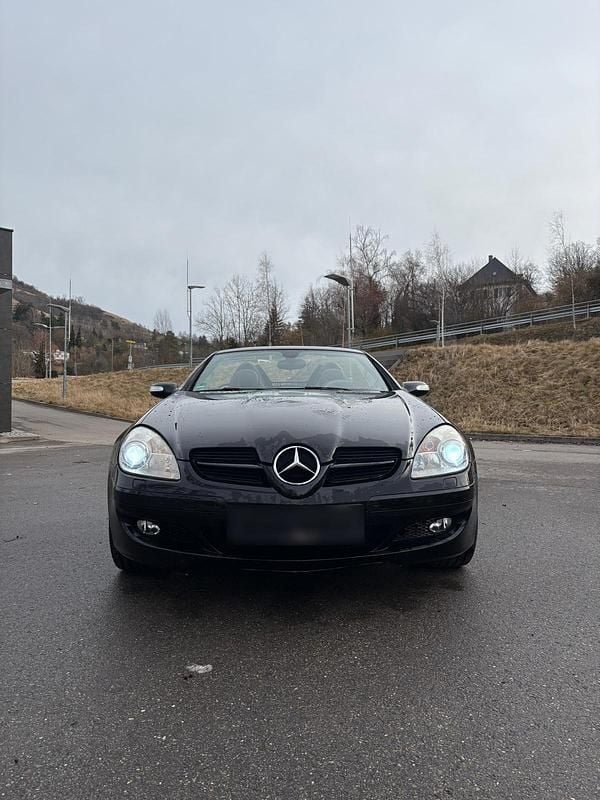 Gebraucht Mercedes SLK280 231 PS (169 kW) 2007 Schwarz Cabrio