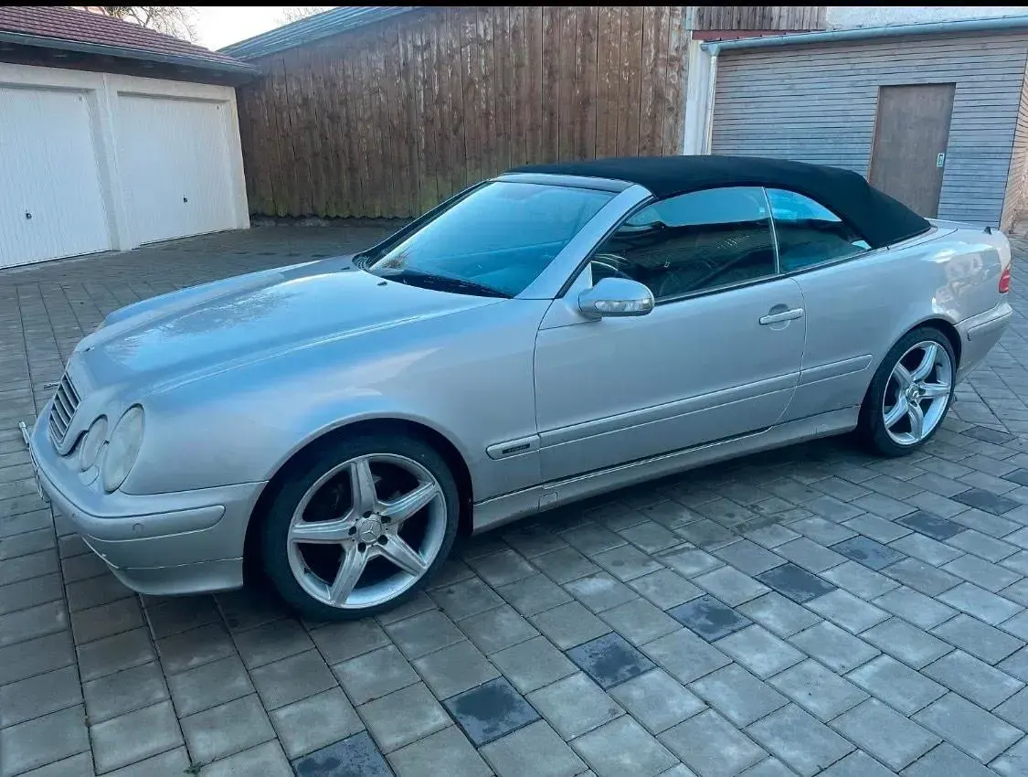Używany Mercedes CLK230 193 KM (141 kW) 2000 Srebrny Kabriolet