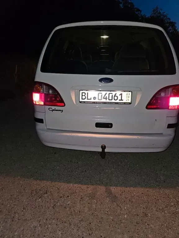Gebraucht Ford Galaxy Ghia 116 PS (85 kW) 2004 Weiß Van / Kleinbus