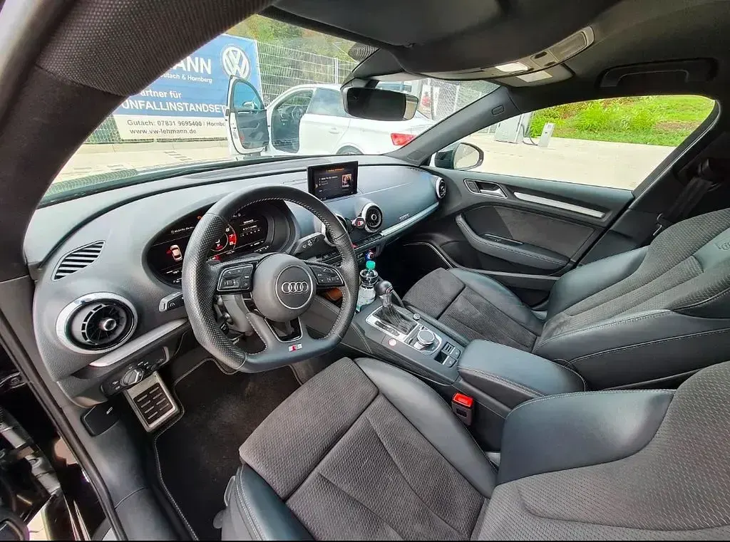 Gebraucht Audi S3 Ambiente 300 PS (220 kW) 2019 Schwarz Limousine
