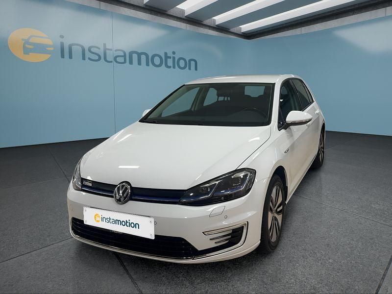 Weiß Gebraucht 2020 VW e-Golf Kleinwagen | 15.999 € (Etwas zu teuer) - Bild 1/4