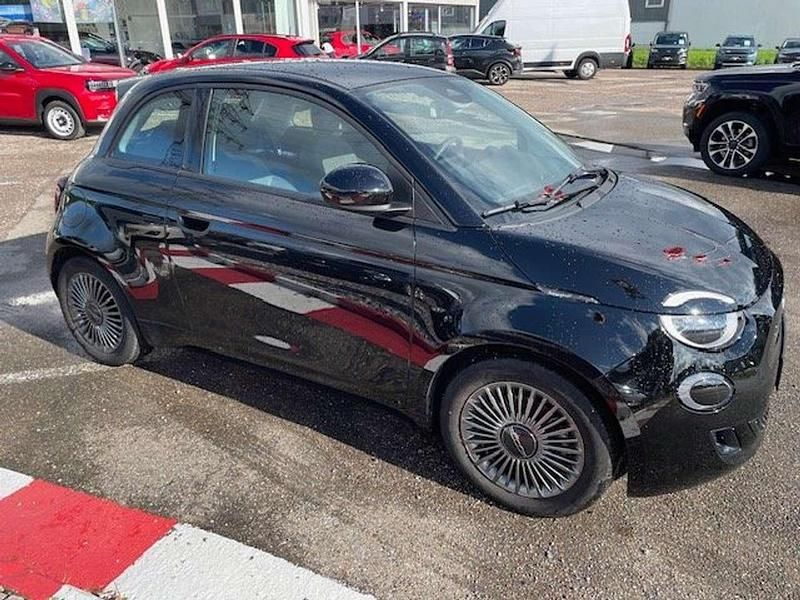 Gebraucht Fiat 500e Icon 86 kW (118 PS) 2022 Onyx schwarz Kleinwagen