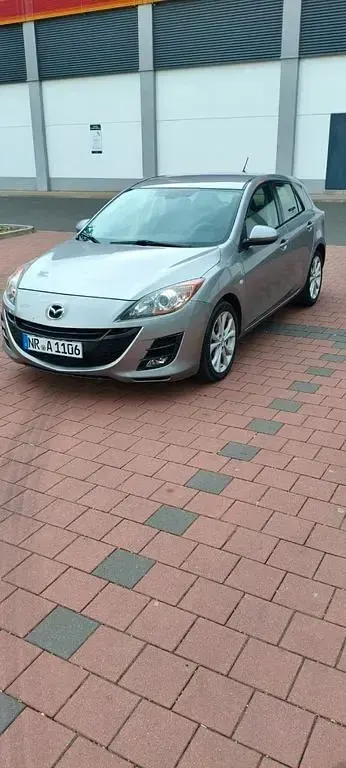 Gebraucht Mazda 3 Exclusive-Line 116 PS (85 kW) 2011 Silber Limousine