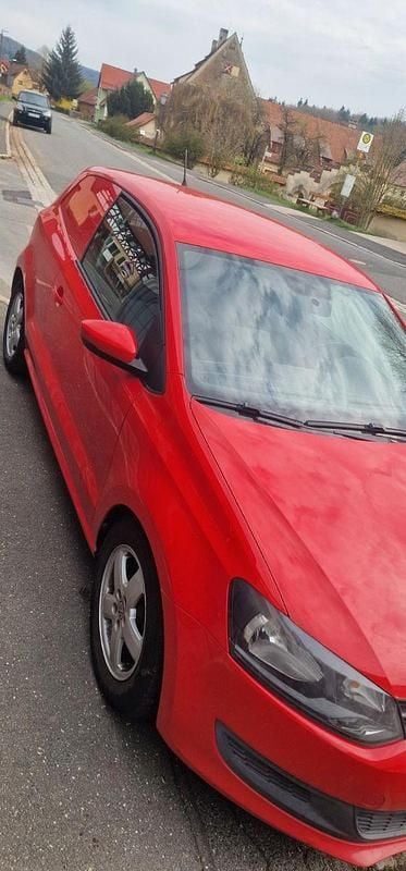 Gebraucht VW Polo 75 PS (55 kW) 2011 Rot Kleinwagen