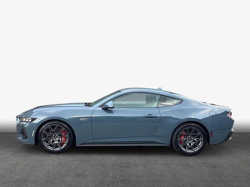 Neu Ford Mustang GT Fastback 446 PS (328 kW) 2026 Blau Coupé