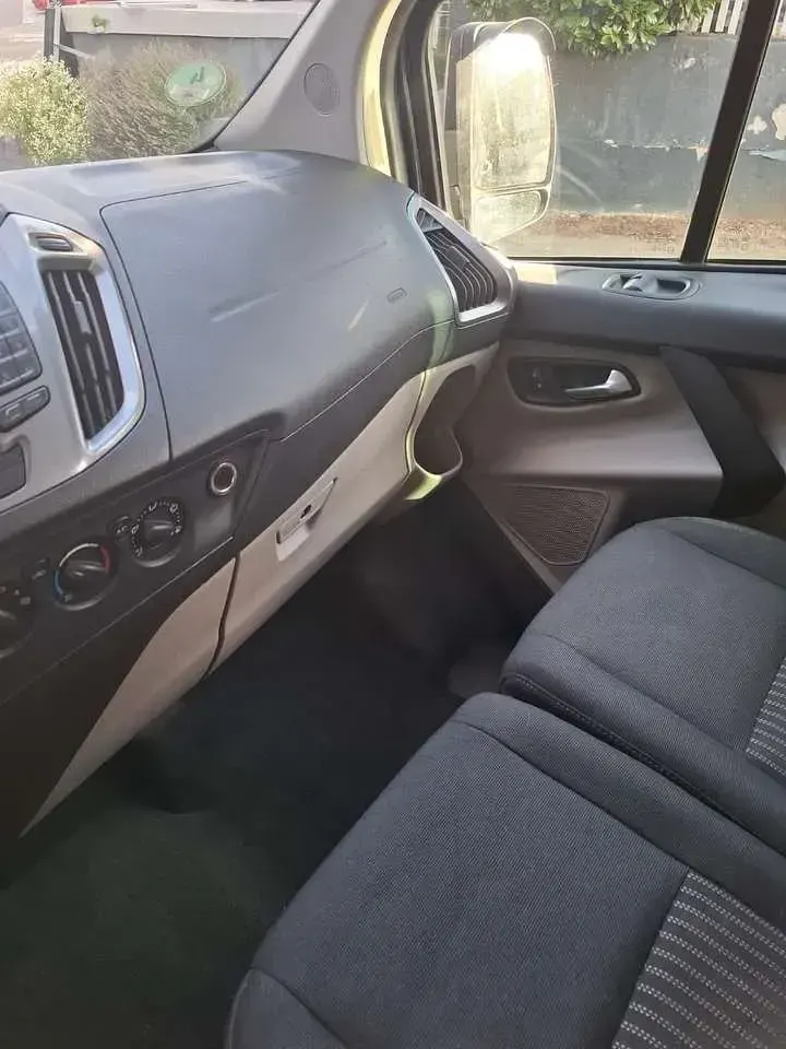 Gebraucht Ford Tourneo Titanium 155 PS (114 kW) 2014 Schwarz Van / Kleinbus