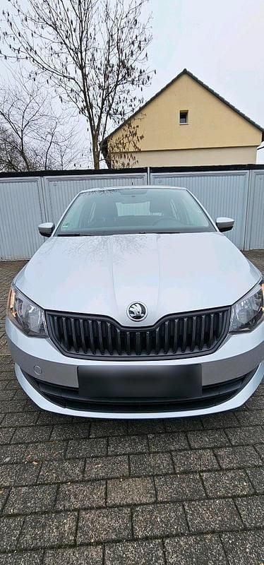 Gebraucht Skoda Fabia 95 PS (69 kW) 2018 Silber Limousine