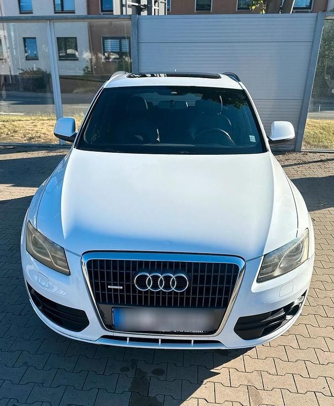 Weiß Gebraucht 2009 Audi Q5 S-Line SUV | 13.500 € - Bild 1/2