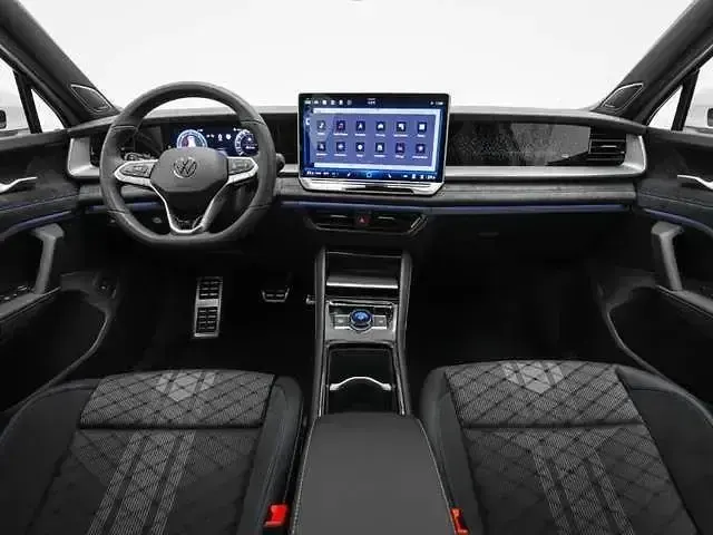 Gebraucht VW Tayron R-line 193 PS (141 kW) 2025 Weiss SUV