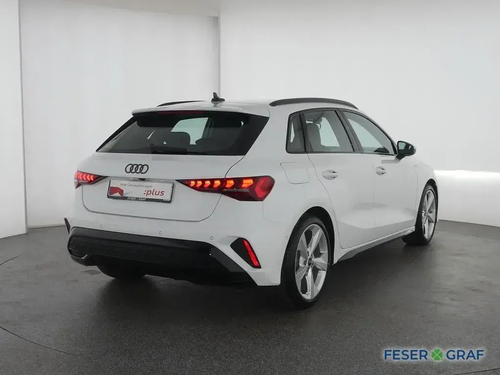 Occasion Audi A3 Ambiente 150 ch (110 kW) 2025 Blanc Berline