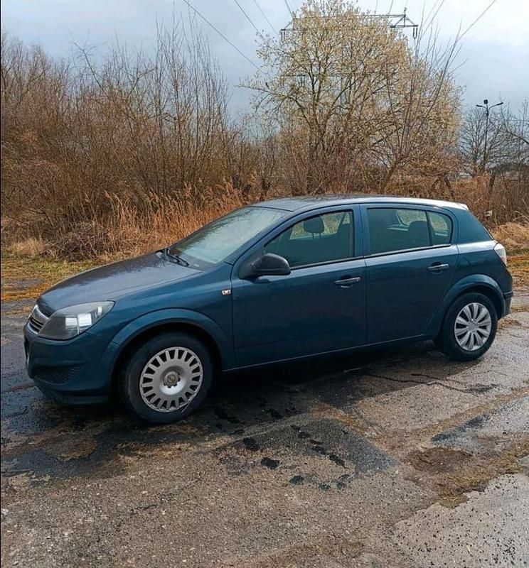 Gebraucht Opel Astra 90 PS (66 kW) 2009 Grau Limousine