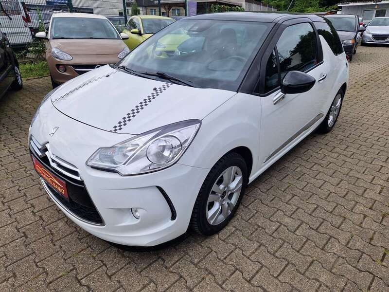 Weiss banquise +schwarz Gebraucht 2016 Citroën DS3 So Chic Kleinwagen | 8.899 € (Fairer Preis) - Bild 1/3