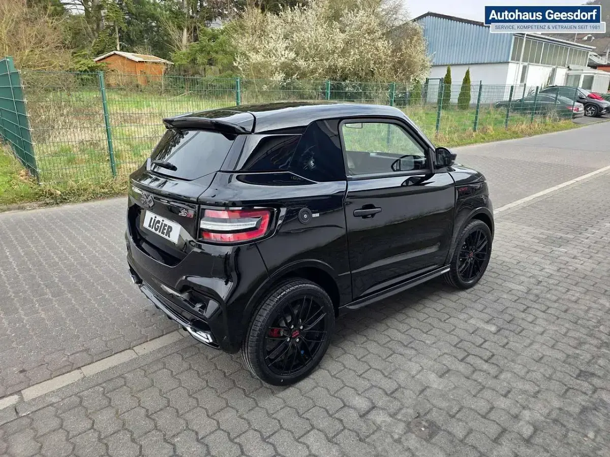 Neu Ligier JS50 2026 Schwarz Kleinwagen