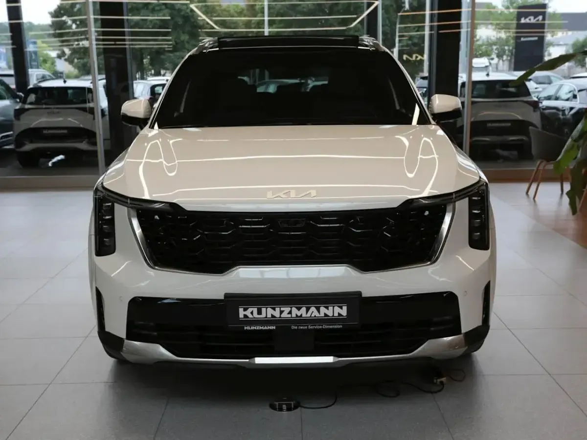 Second-hand Kia Sorento Platinum 194 CP (142 kW) 2025 Alb SUV