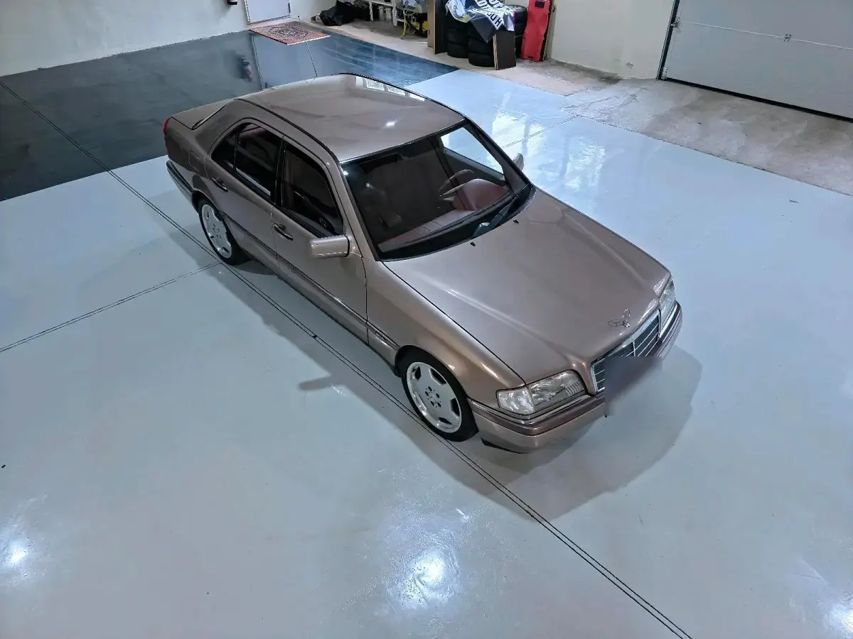 Gebraucht Mercedes C180 Elegance 122 PS (89 kW) 1994 Limousine