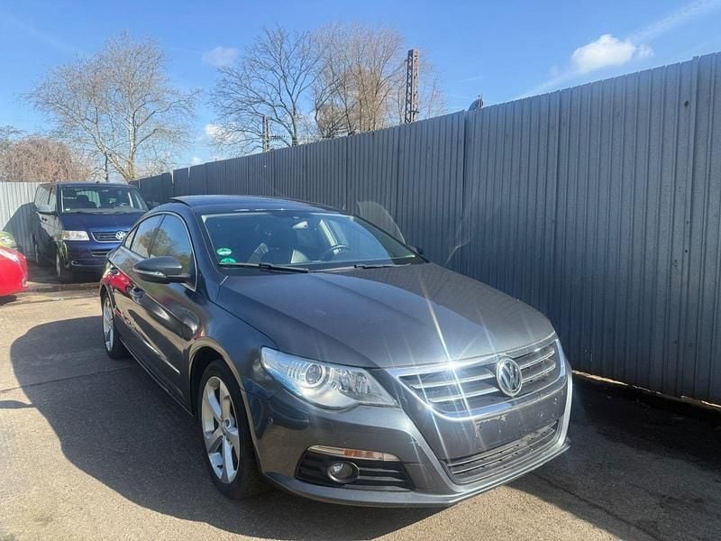Gebraucht VW Passat Basis 299 PS (219 kW) 2010 Grau Coupé