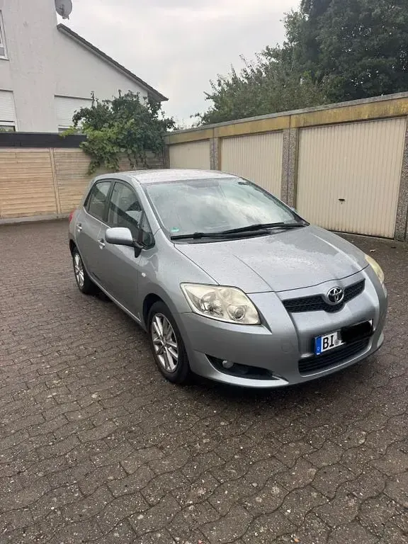Gebraucht Toyota Auris Executive 132 PS (97 kW) 2009 Grau Kleinwagen