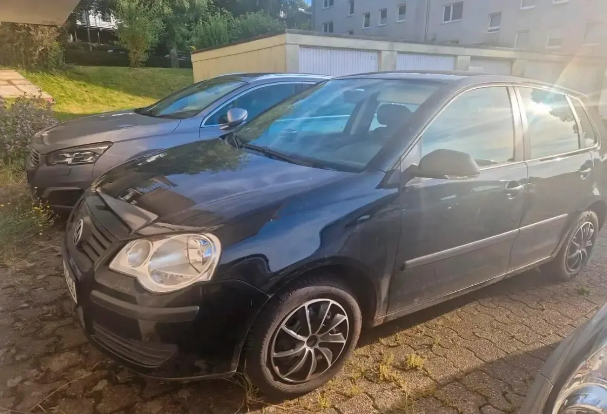 Gebraucht VW Polo 60 PS (44 kW) 2009 Schwarz Kleinwagen