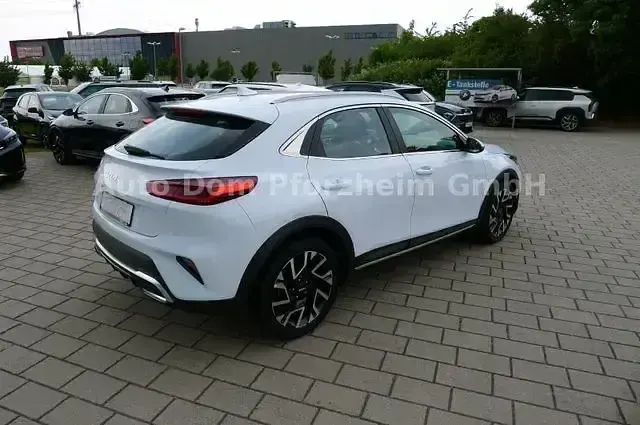 Gebraucht Kia XCeed Spirit 140 PS (102 kW) 2025 Weiß SUV