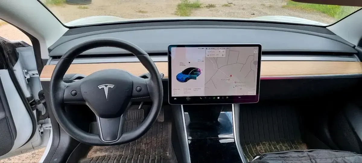 Usado Tesla Model 3 Standard Range Plus 225 kW (306 CV) 2020 Blanco Berlina