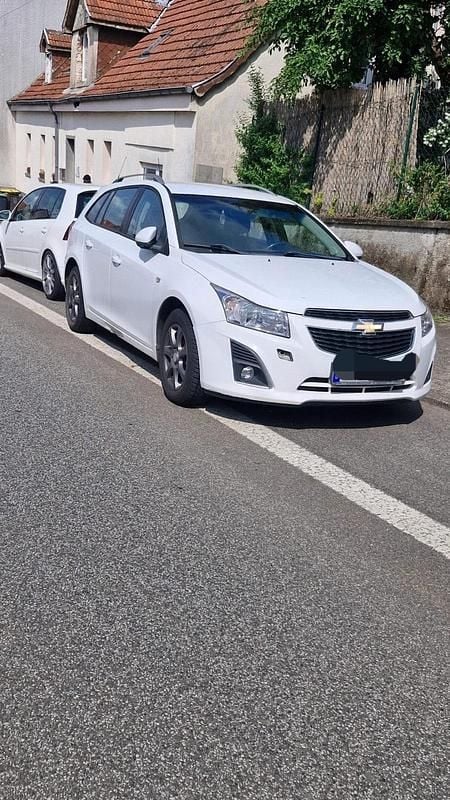 Weiß Gebraucht 2012 Chevrolet Cruze Kombi | 1.200 € - Bild 1/4