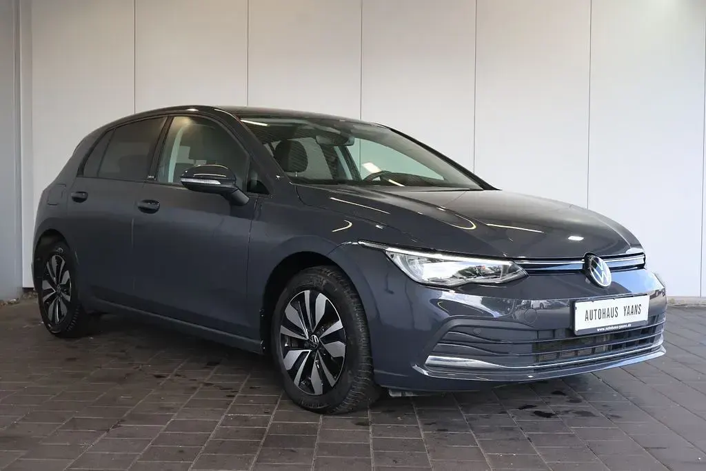 Gebraucht VW Golf VIII Move 150 PS (110 kW) 2024 Grau Limousine