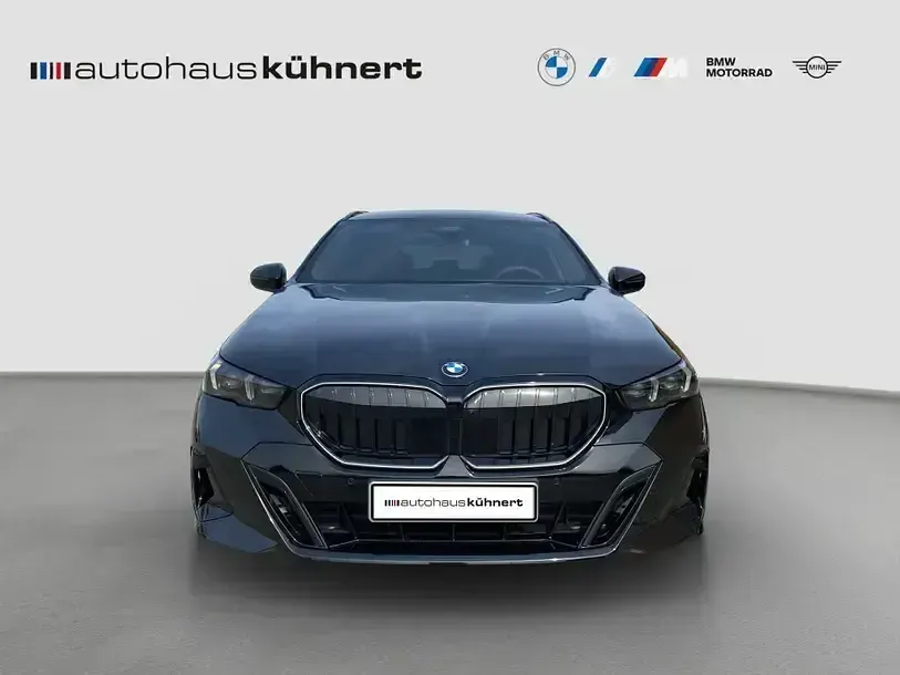 Gebraucht BMW 540 M Sport 286 PS (210 kW) 2026 Schwarz Kombi