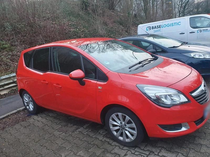 Gebraucht Opel Meriva 95 PS (69 kW) 2016 Rot Van / Kleinbus
