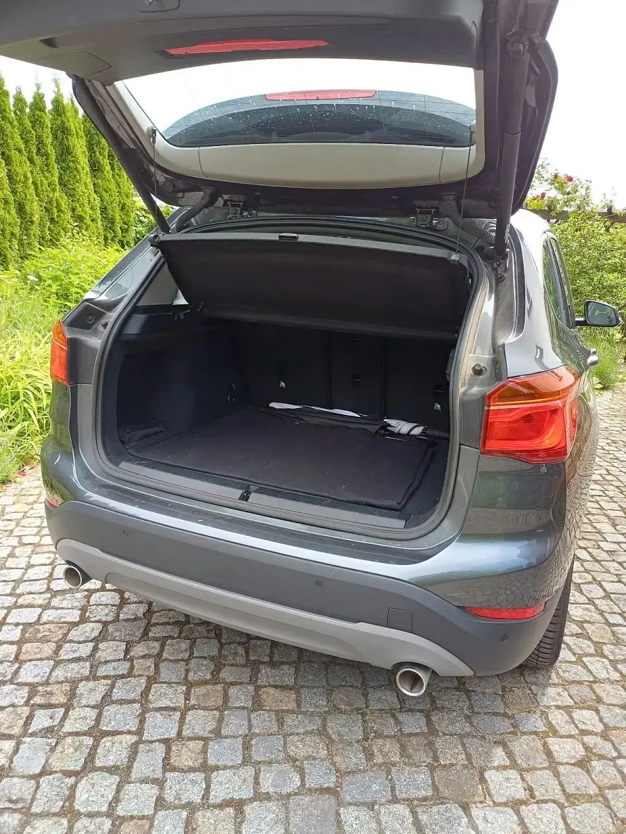 Gebraucht BMW X1 Advantage 150 PS (110 kW) 2019 Grau SUV